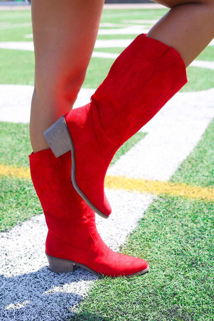 Red / 8