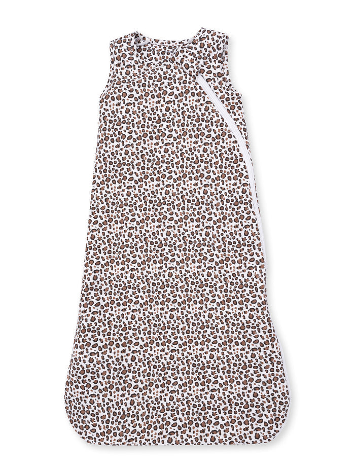 Leopard print sleep sack with sleeveless design and side zipper for easy access. Ideal for baby comfort at bedtime.