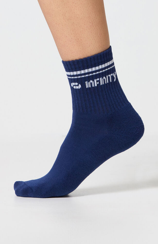 ::Navy/ White